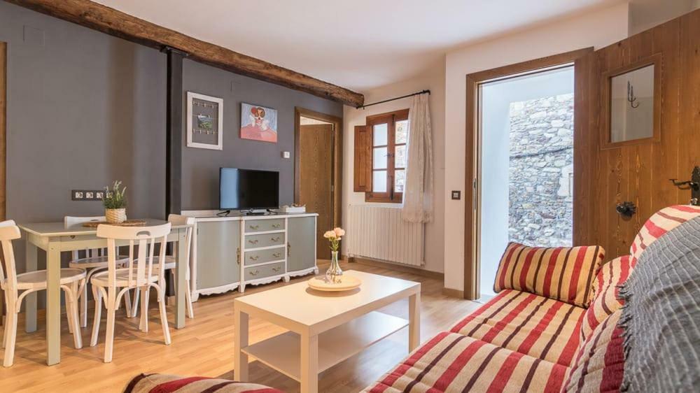 Llorens Apartment *